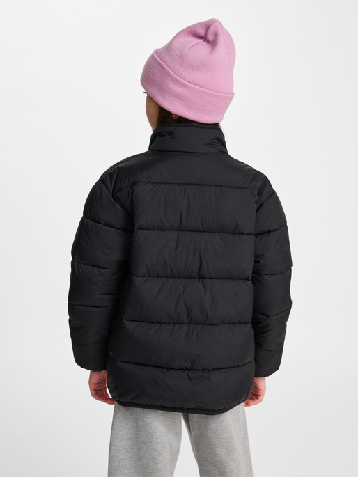 hmlJR LIGHTWEIGHT PUFFER JACKET, BLACK, model