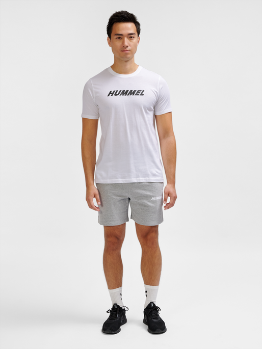 hmlELEMENTAL LOGO COTTON TEE, WHITE, model