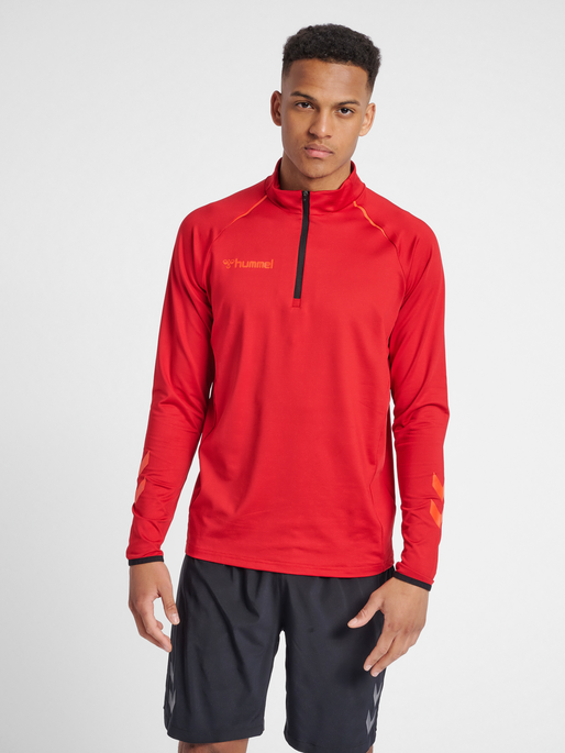 hmlAUTHENTIC PRO HALF ZIP SWEAT, CHILI PEPPER, model