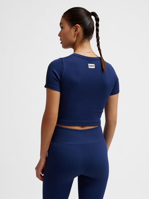 hmlPULSE SEAMLESS RIB W T-SHIRT S/S, DRESS BLUES, model