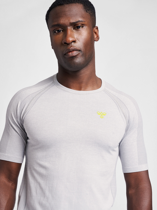 hmlGG12 TRAINING SEAMLESS S/S, 1114, model