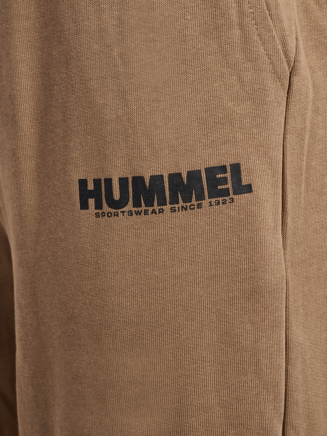 hmlLEGACY HOODIE PANTS SET, TIGERS EYE, packshot