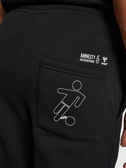 hmlAMNESTY SWEATPANTS, 2001, model