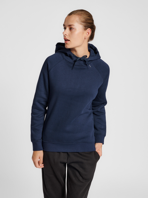 hmlRED HEAVY HOODIE WOMAN, MARINE, model