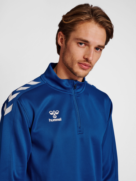 hmlCORE XK HALF ZIP POLY SWEAT, TRUE BLUE, model
