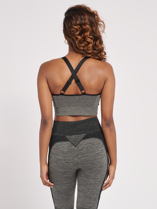 hmlCLEA SEAMLESS  SPORTS TOP, CHATEAU GRAY/BLACK MELANGE, model
