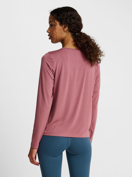 hmlYOGA SOFT LOOSE W T-SHIRT LS, WISTFUL MAUVE, model