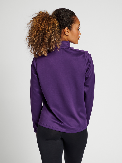 hmlCORE XK POLY ZIP SWEAT WOMAN, ACAI/WHITE, model