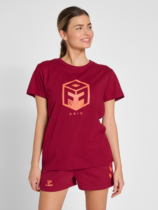 hmlOFFGRID COTTON JERSEY S/S WO, 3135, model