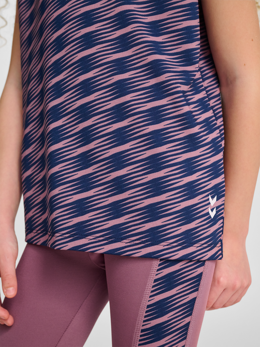 hmlJR MIX T-SHIRT S/S, WISTFUL MAUVE, model