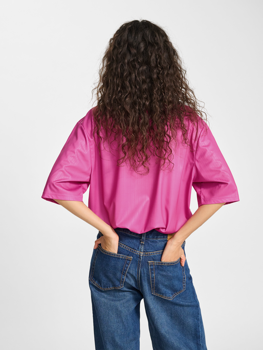 hmlPULSE LOOSE JERSEY S/S, CAMEO PINK, model