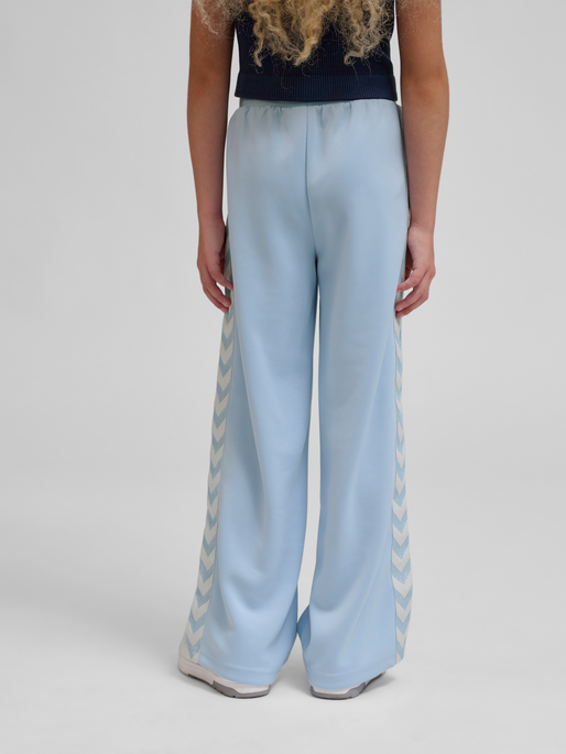 hmlDAILY ADJUST PANTS, SKYWAY, model