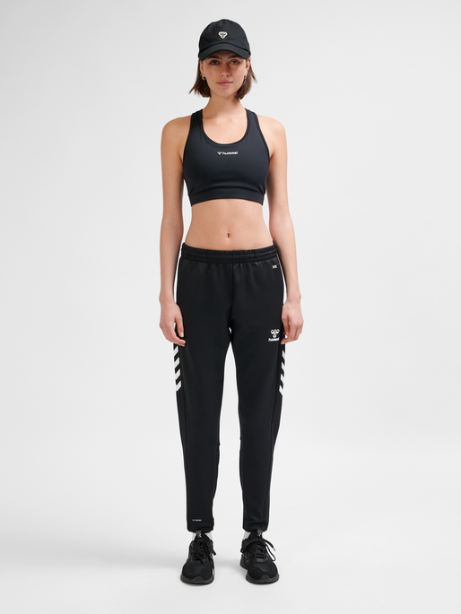 hmlCORE XK TRAINING PL PANTS WOMAN, BLACK, model