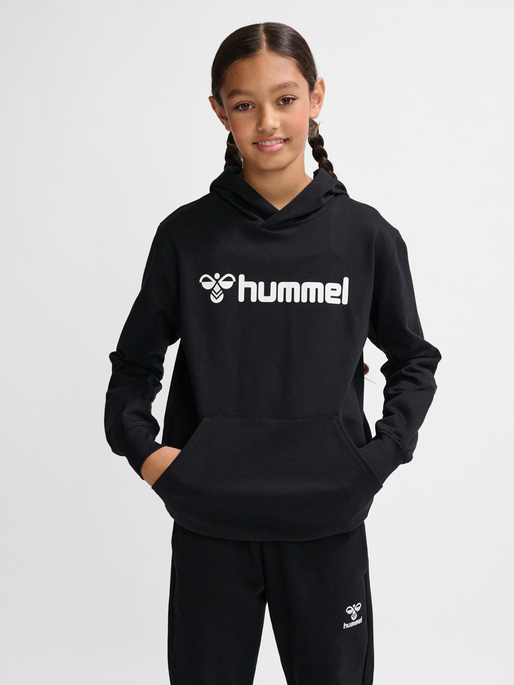 hmlGO 2.0 LOGO HOODIE KIDS, BLACK, model