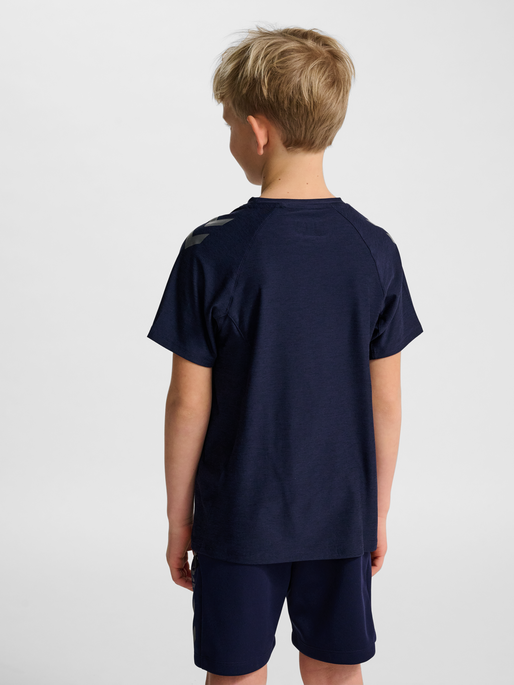 hmlCIMA 2.0 JERSEY S/S KIDS, MARINE MELANGE, model