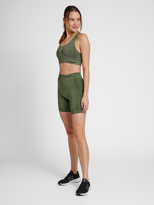 hmlMT SHAPING SEAMLESS MW SHORTS, THYME, model
