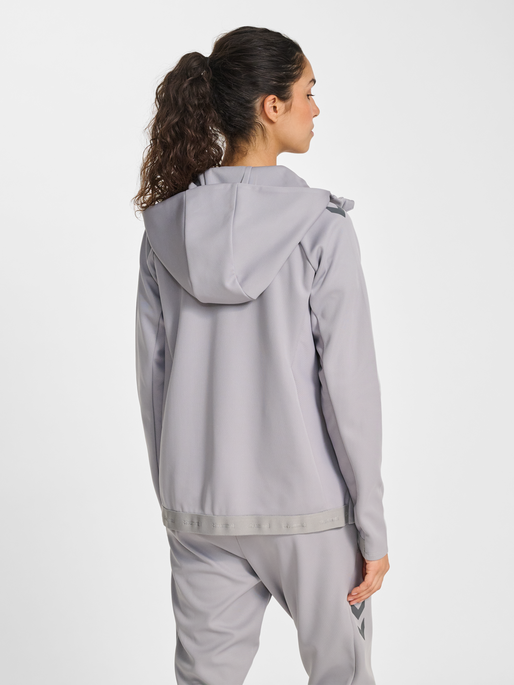 hmlCIMA 2.0 ZIP HOODIE WOMAN, ALLOY, model