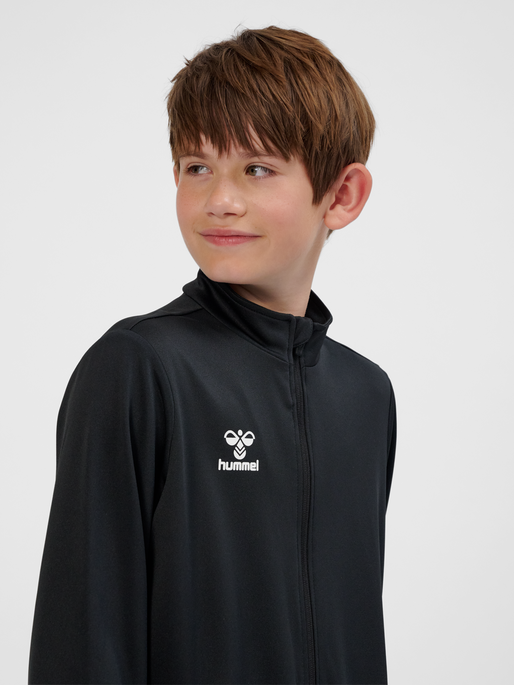 hmlESSENTIAL TRACK JACKET KIDS, BLACK, model