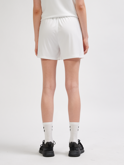 hmlESSENTIAL SHORTS WOMAN, WHITE, model