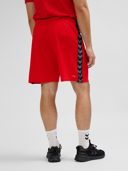 hmlAUTHENTIC PL SHORTS, TRUE RED, model