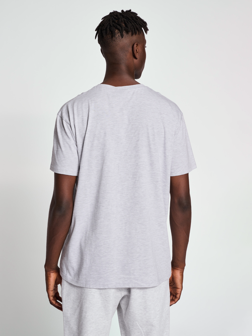 hmlLP10 BOXY T-SHIRT, 2010, model
