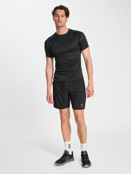 hmlPRO TRAINING JERSEY S/S, BLACK, model