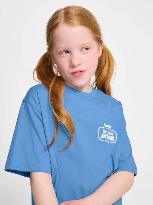hmlJR LOOSE T-SHIRT S/S STADIUM, LICHEN BLUE, model