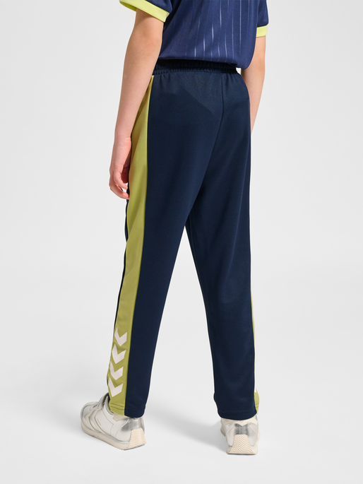 hmlJR GOAL PANTS, DRESS BLUES, model