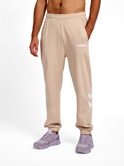 hmlLEGACY REGULAR PANTS, PUMICE STONE, model