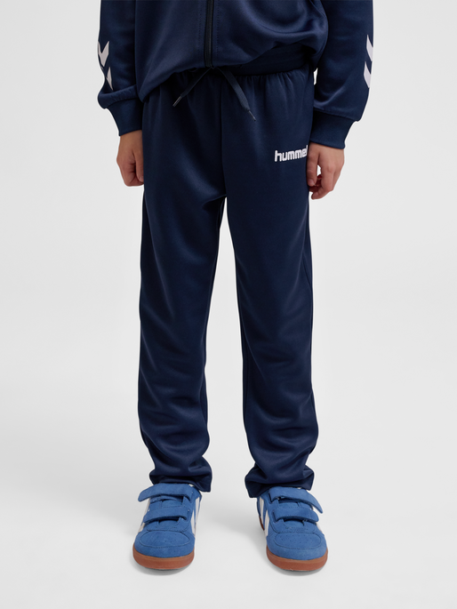 hmlTUKAS TRACKSUIT, BLACK IRIS, model