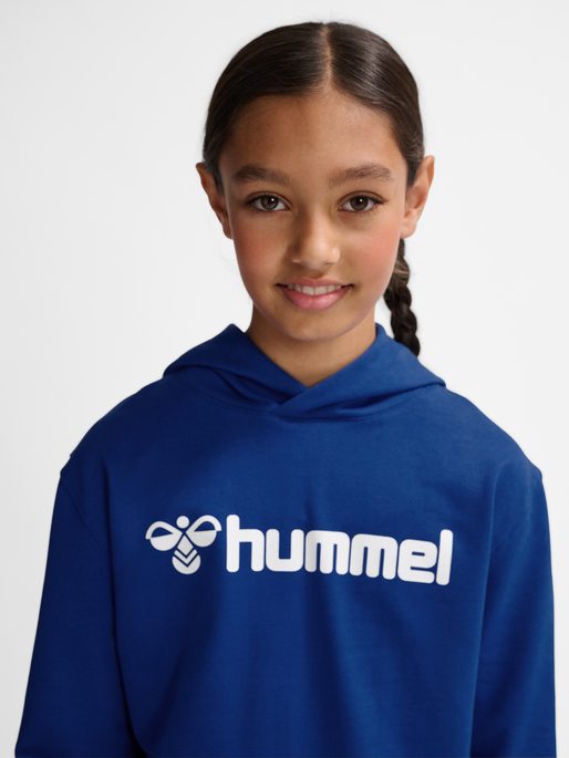 hmlGO 2.0 LOGO HOODIE KIDS, TRUE BLUE, model