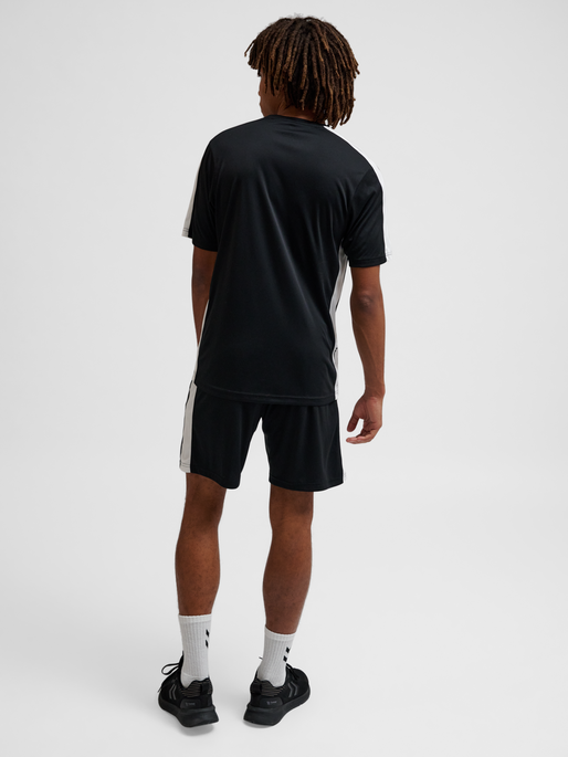 hmlPULSE CONTRAST SET, BLACK, model