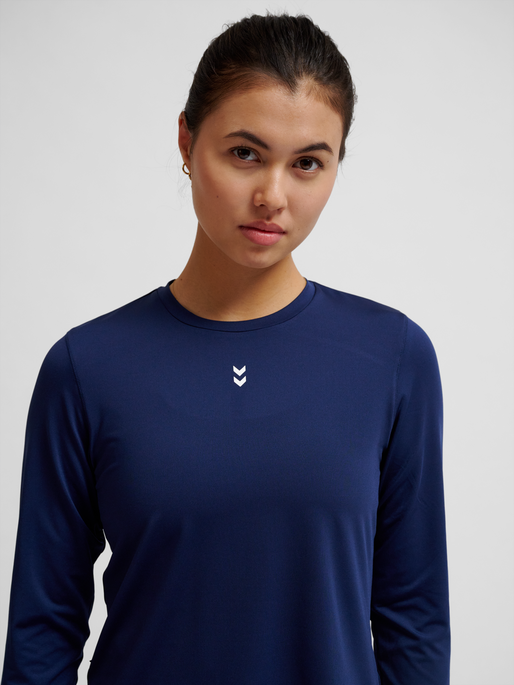 hmlFAST W T-SHIRT L/S, DRESS BLUES, model