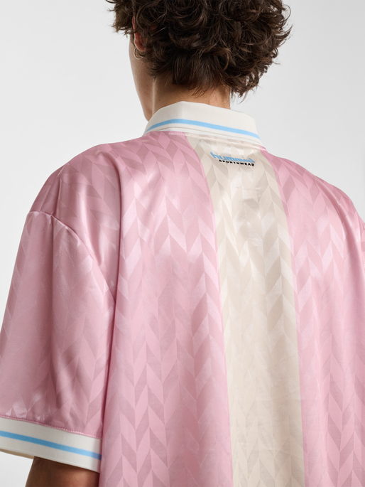 hmlLOOSE FB JERSEY S/S, WINSOME ORCHID, model