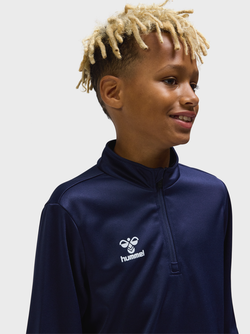 hmlESSENTIAL HALF-ZIP KIDS, MARINE, model
