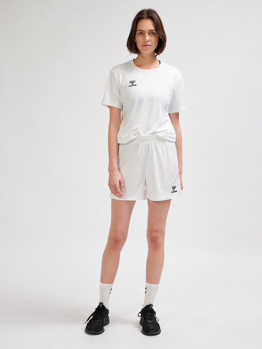 hmlESSENTIAL SHORTS WOMAN, WHITE, model