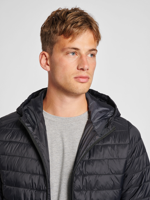 hmlRED QUILTED HOOD JACKET, BLACK, model