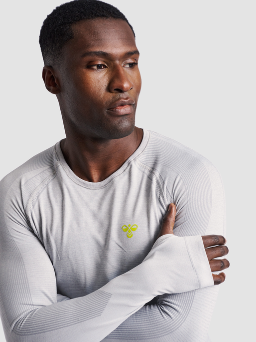 hmlGG12 TRAINING SEAMLESS L/S, ALLOY MELANGE, model