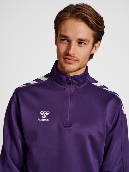 hmlCORE XK HALF ZIP POLY SWEAT, ACAI/WHITE, model