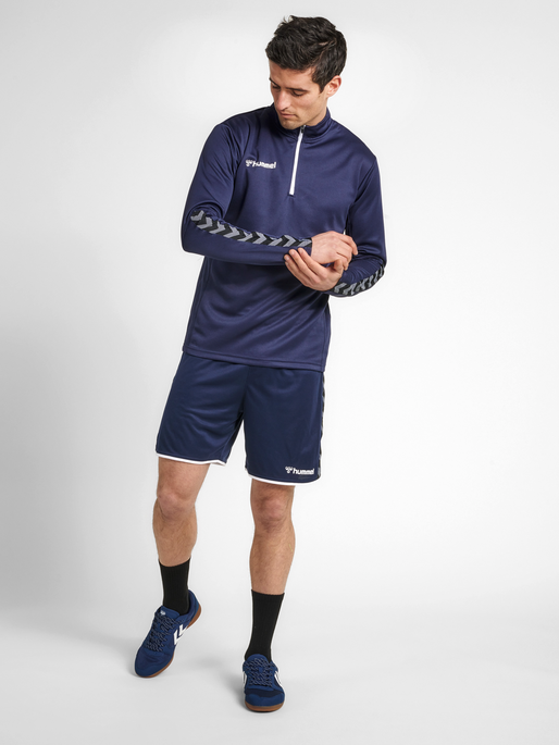 hmlAUTHENTIC HALF ZIP SWEATSHIRT, MARINE, model