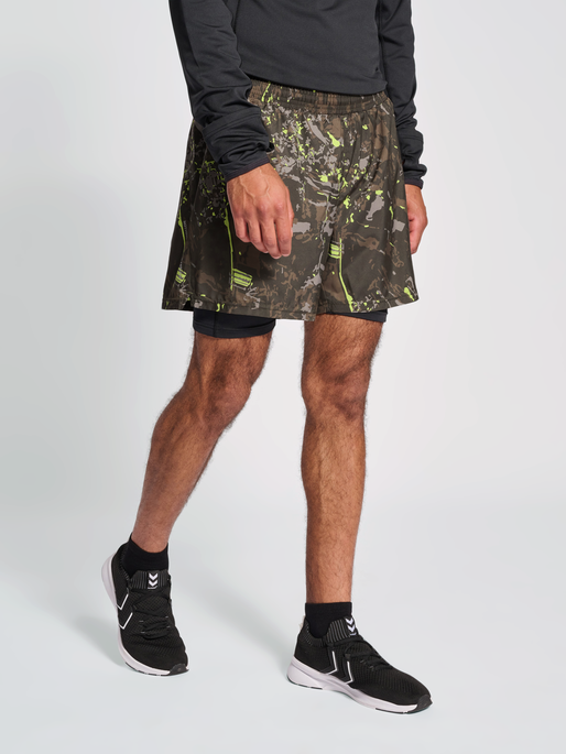 nwlKANSAS 2-IN-1 SHORTS MEN, TERRAIN AOP, model