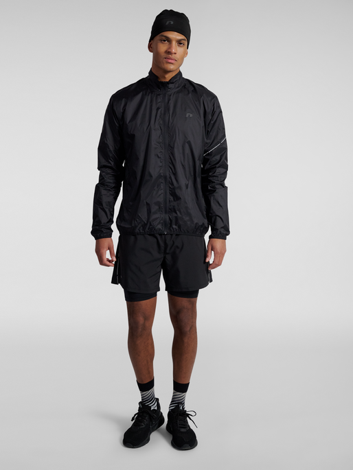 nwlPACKABLE TRAIL JACKET, BLACK, model